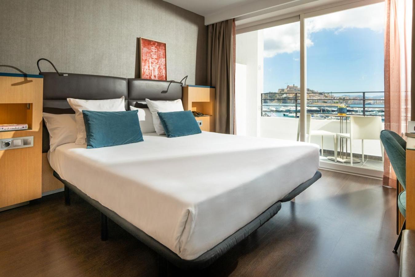 Ocean Drive Ibiza Hotel Buitenkant foto